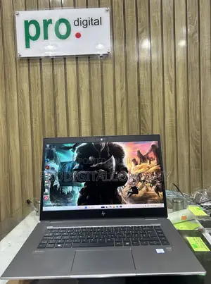Laptop HP ZBook Studio G5 16GB Intel Core i7 SSD 512GB