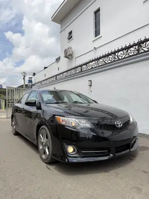Toyota Camry SE V6 4dr Sedan (3.5L 6cyl 6A) 2013 Black
