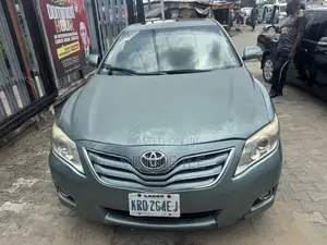 Toyota Camry XLE 4dr Sedan (2.4L 4cyl 5A) 2009 Green