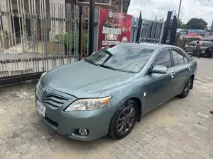 Toyota Camry XLE 4dr Sedan (2.4L 4cyl 5A) 2009 Green