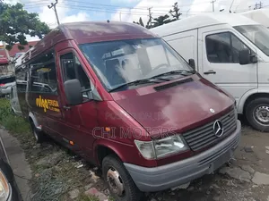 Mercedes-Benz Sprinter 2006 Red