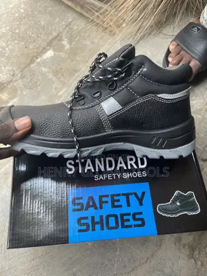 Standard Shoe Original Black Safety Boot