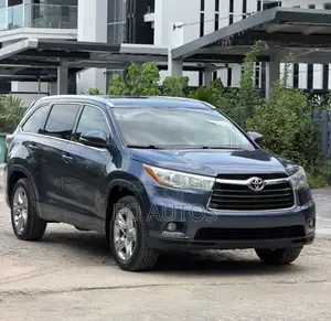 Toyota Highlander Limited V6 4x4 (3.5L 6cyl 6A) 2016 Blue