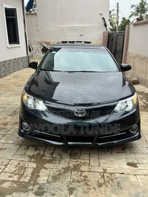Toyota Camry SE 4dr Sedan (2.5L 4cyl 6A) 2013 Black