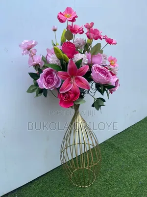 Flowers Arrangement Rentals Service