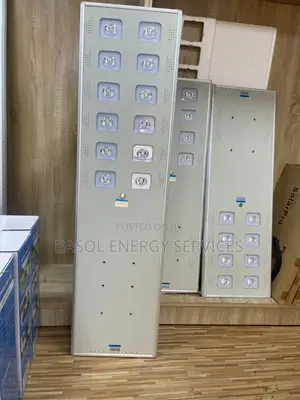 100w Original Wakatek Solar Street Light