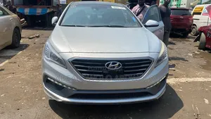Hyundai Santa Fe Limited 4dr SUV AWD (3.3L 6cyl 6A) 2015 Silver