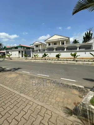 18bdrm Duplex in 18Bedroom For Rent, Wuse 2 for sale