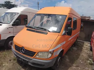 Mercedes-Benz Sprinter 2005 Orange