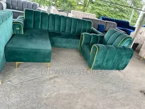 Outstanding Classic Sweet Standard Quality Handmade Sofa