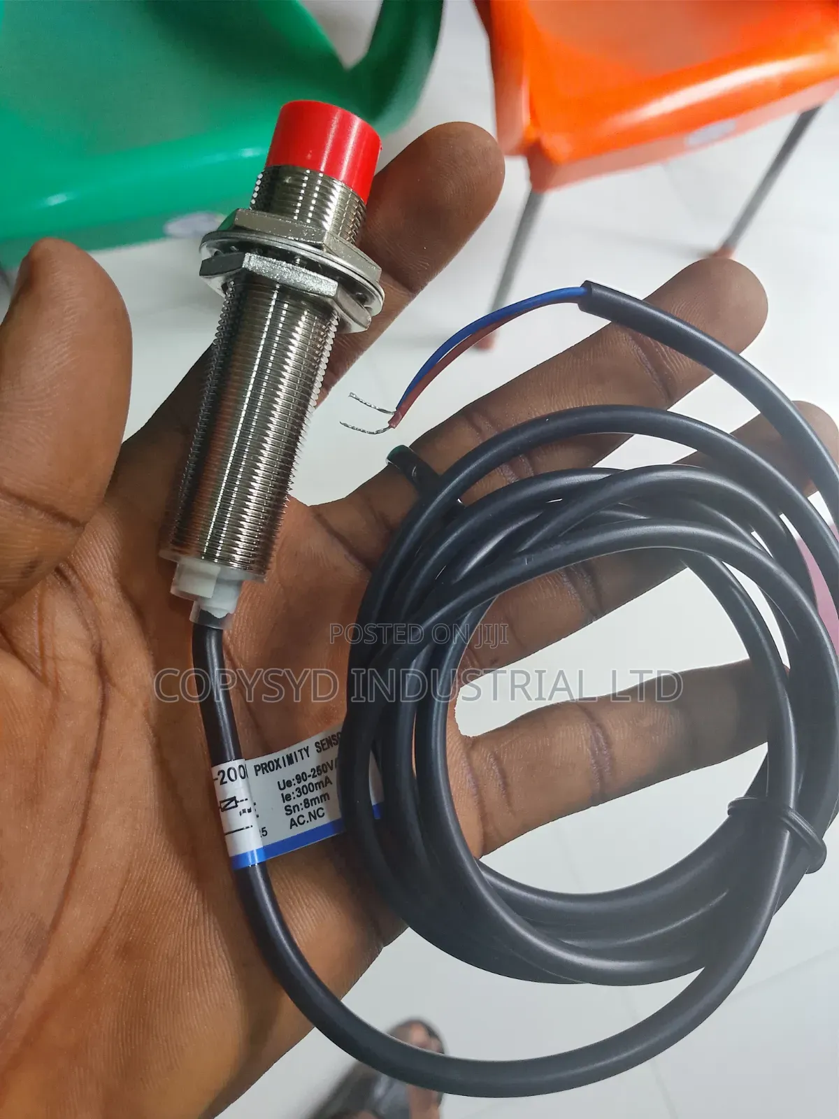Q W Proximity Sensor M18
