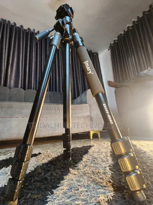 Professional Tripod Stand