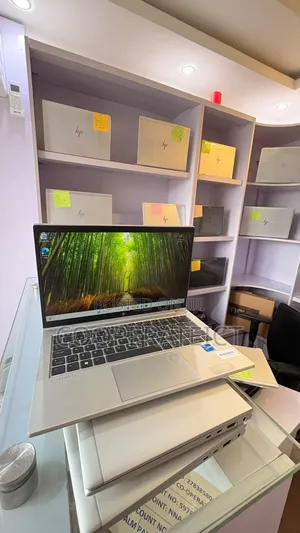 Laptop HP EliteBook 830 G8 8GB Intel Core i5 SSD 256GB