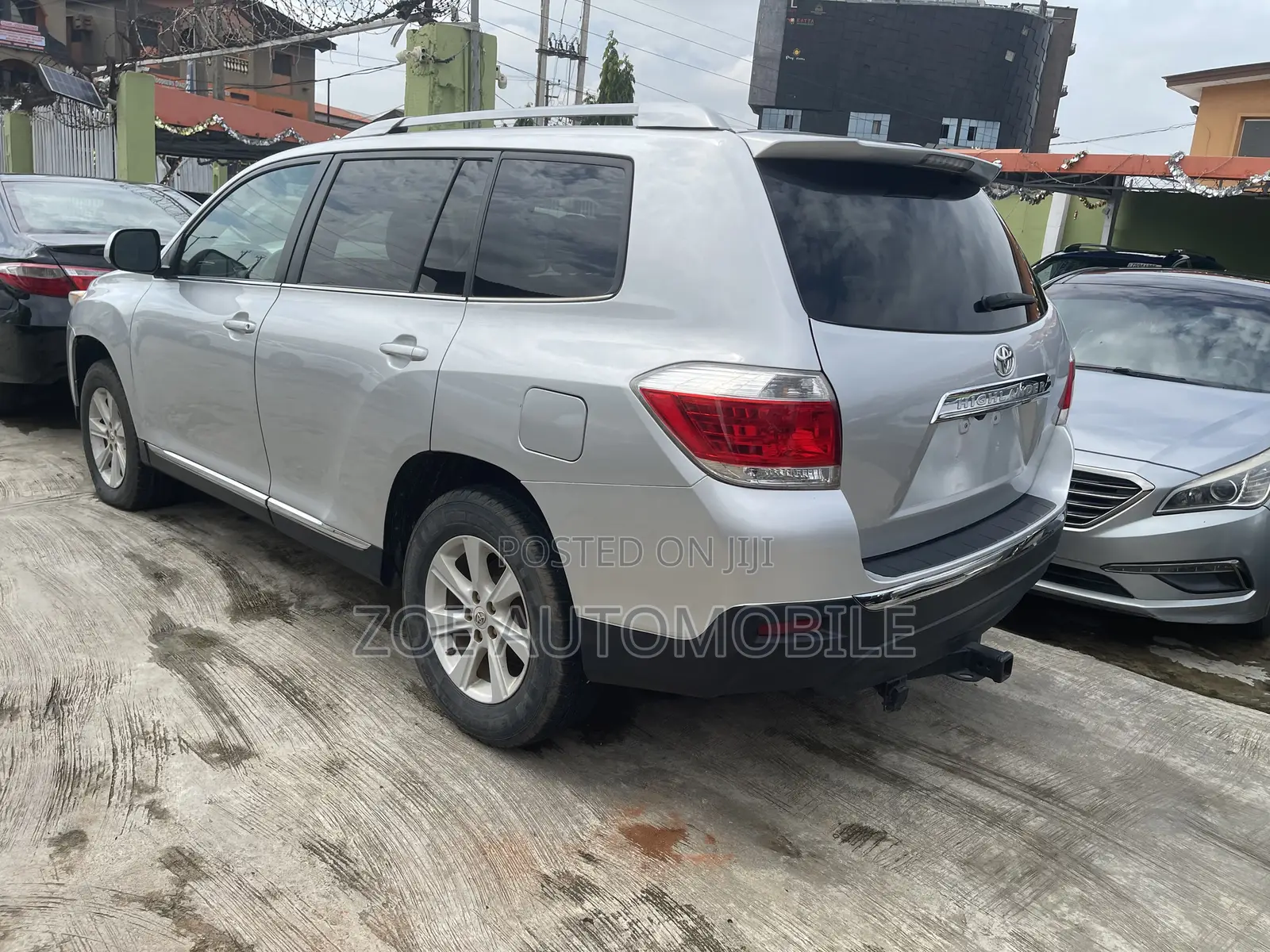 Toyota Highlander 3.5L 4WD 2013 Silver