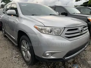 Toyota Highlander 2013 Silver