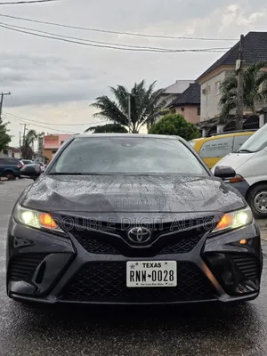 Toyota Camry SE (2.5L 4cyl 8A) 2019 Black