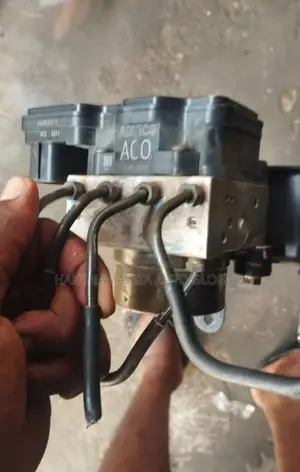 Abs Pump for Mitsubishi L200 2007