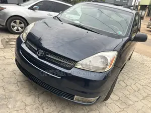 Toyota Sienna LE AWD (3.3L V6 5A) 2004 Blue