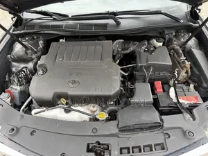 Toyota Camry XLE V6 4dr Sedan (3.5L 6cyl 6A) 2013 Gray