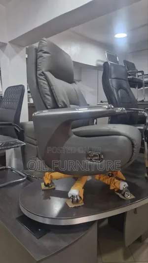Luxury Executive Recliner Office Chair With Extendable Footrest