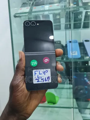 Samsung Galaxy Z Flip6 256 GB Black