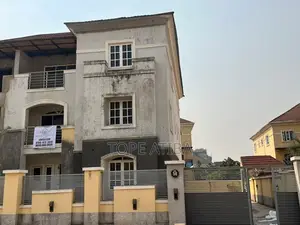 Furnished 5bdrm Duplex in Fha Enl Estate for sale