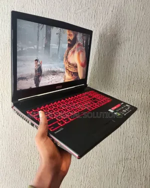 Laptop MSI GL63 8RD 16GB Intel Core i7 HDD+SSD 512GB