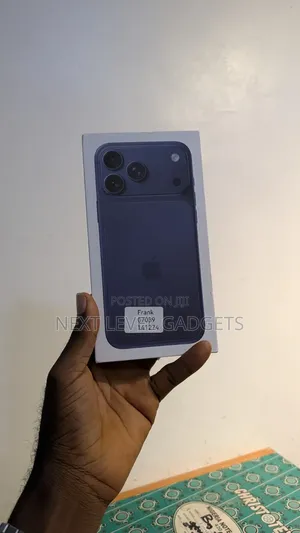 New Apple iPhone 17 Pro Max 256 GB Blue
