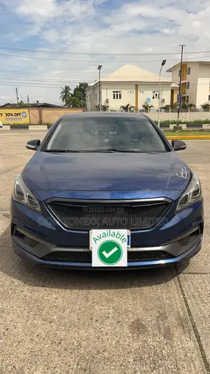 Hyundai Sonata Sport 2.0T Sedan FWD (2.0L 4cyl 6A) 2016 Blue