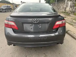Toyota Camry SE V6 4dr Sedan (3.5L 6cyl 6AM) 2009 Gray