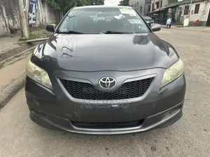 Toyota Camry SE V6 4dr Sedan (3.5L 6cyl 6AM) 2009 Gray