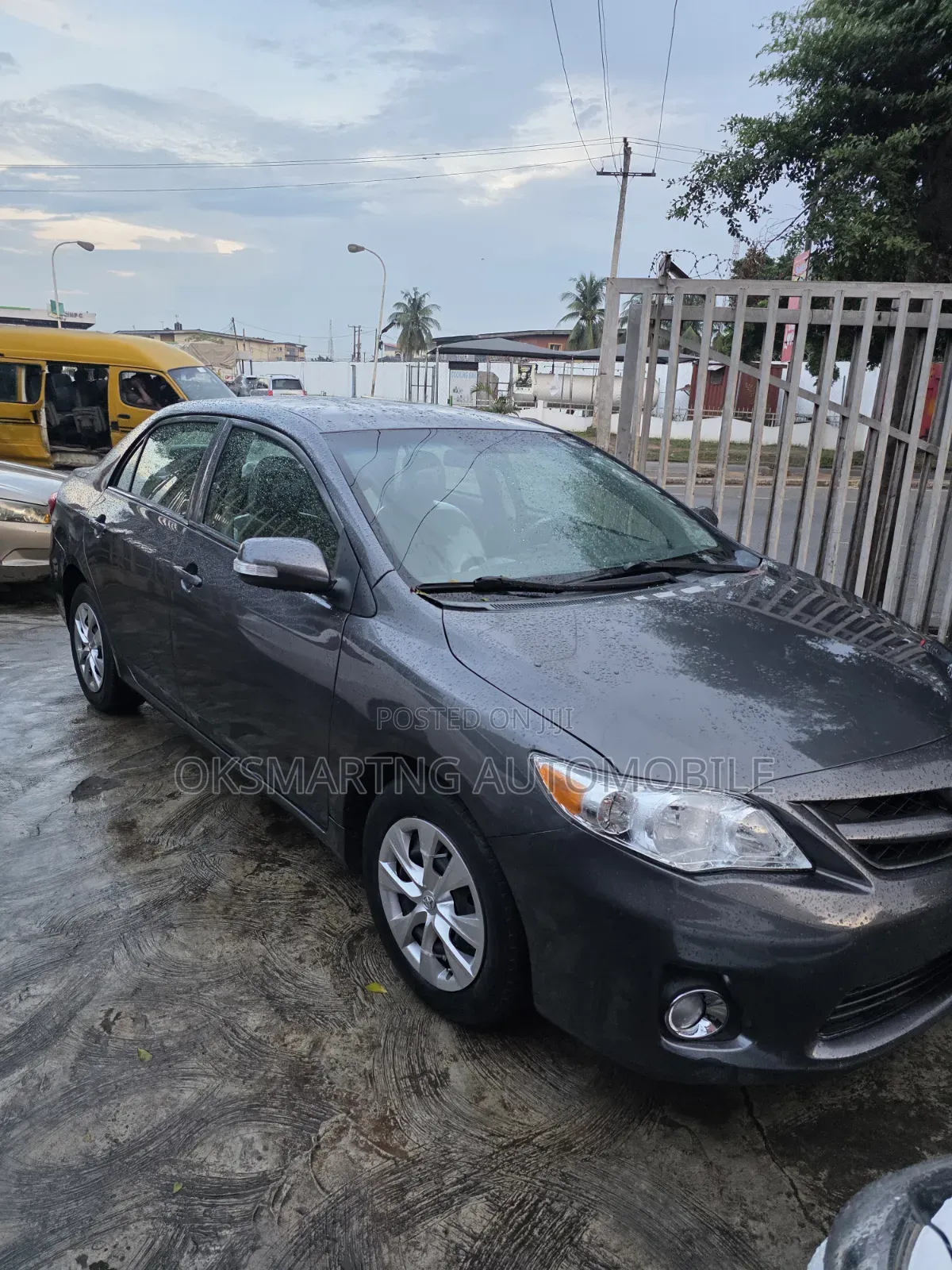 Toyota Corolla 2010 Gray