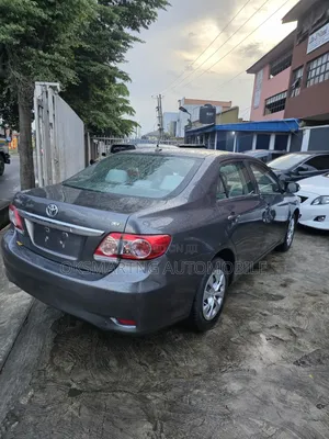 Toyota Corolla 2010 Gray