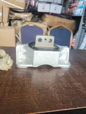 Aluminum Engine Mount for Mack Ch