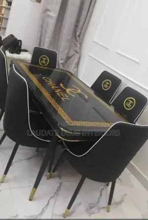 Contemporary 6 Seaters Marble Top Dining Table