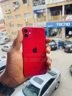 Apple iPhone 11 64 GB Red