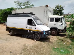 Affordable Truck And Bus For Relocation