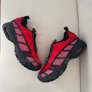 Original Nike Air Max SNDR GTX “ Hyper Crimson
