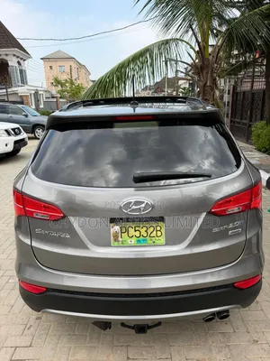 Hyundai Santa Fe 2014 Gray