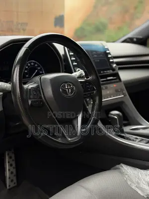 Toyota Avalon XSE FWD Sedan (3.5L V6 8A) 2019 Black