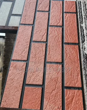33/50 Crack Wall