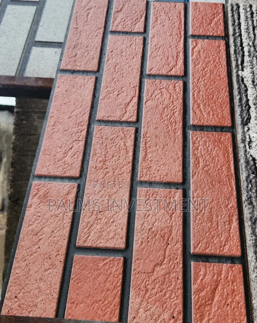 33/50 Crack Wall