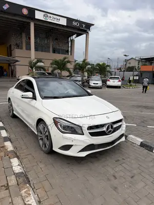 Mercedes-Benz CLA-Class CLA 250 4MATIC Sedan 2016 White