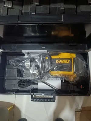 Dewalt Hm1317c Heavy Duty Demolition Breaker 1500w