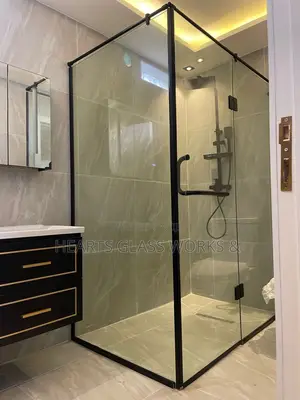 Custom Built Hinge Glass Shower Enclosure