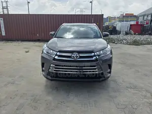Toyota Highlander XLE 4dr SUV (3.5L 6cyl 6A) 2015 Gray