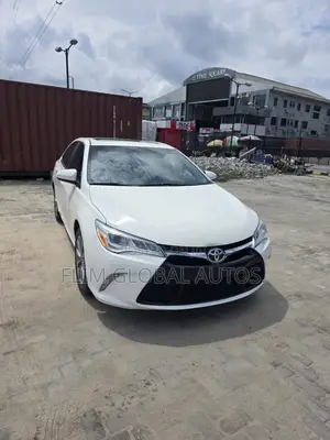 Toyota Camry 2015 White