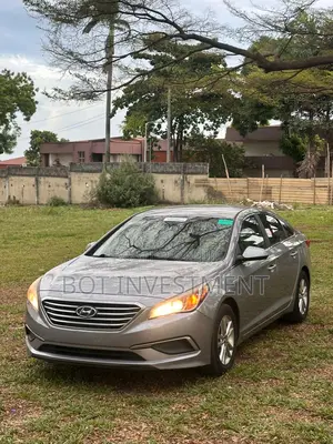 Hyundai Sonata Base Sedan FWD (2.4L 4cyl 6A) 2016 Silver