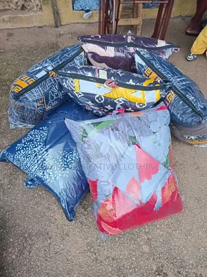 4 By 5 Complete Bedset With Duvets