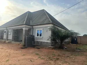 4bdrm House in Liligold, Aniocha South for sale